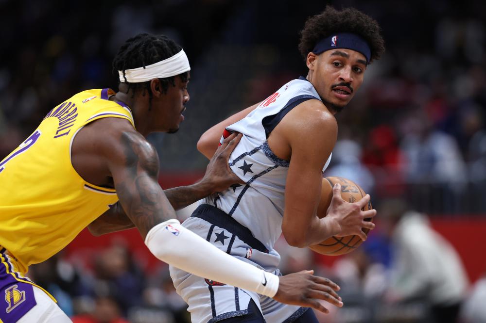 世界羽联年度最佳候选公布：石宇奇领衔佳男，陈雨菲王祉怡入围